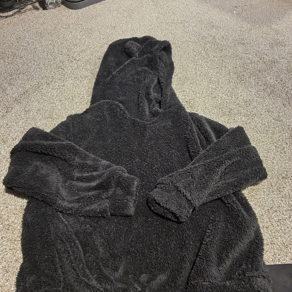Black Fleece Pullover With Ears